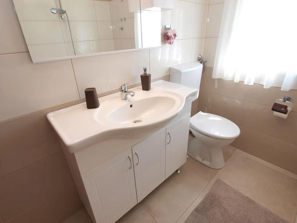 Apartment Roberto 1386 Galizana