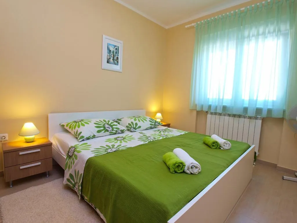 Apartment Roberto 1386 Galizana