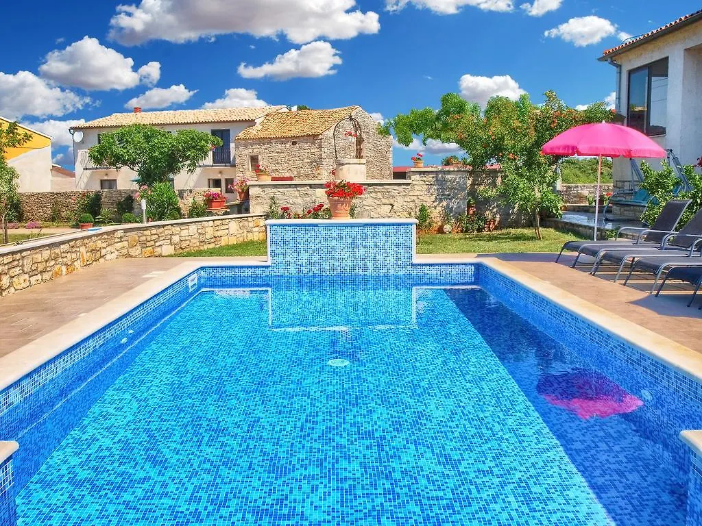 Apartment Roberto 1386 Galizana